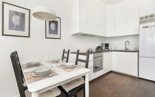 17th Floor Gdansk Apartment by Renters
