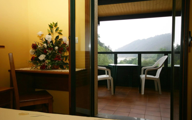 Hotel Restaurante Canero