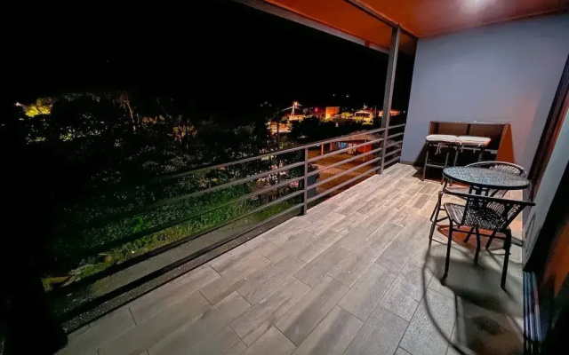Monstera Apartments Monteverde