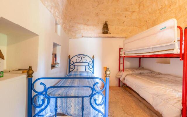 2496 Trullo Chiaro di Luna by Perle di Puglia