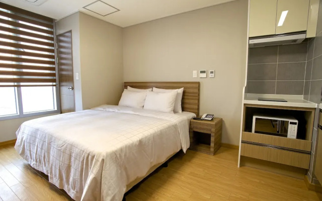 The Class 300 Condo