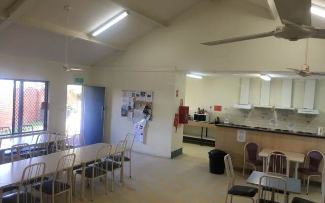 Dunsborough Inn Backpackers