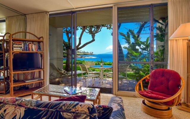 Napili Point A8 by RedAwning