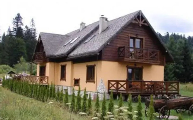 Chata Pod Ryczywołem