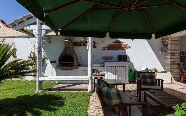 Villa Erika with private garden