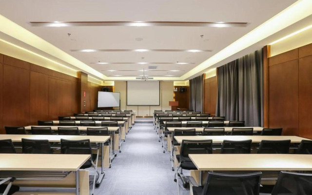 Atour Hotel Songbei Harbin