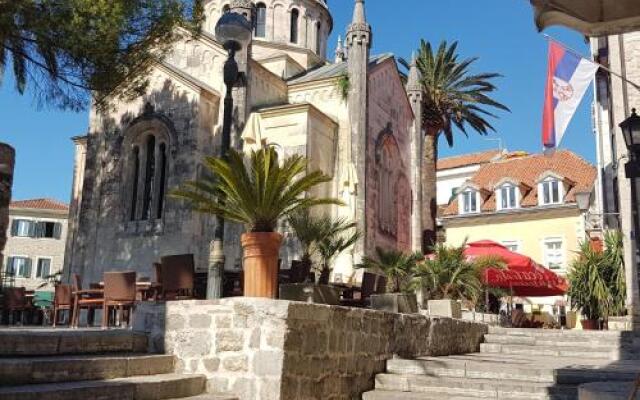 Herceg Novi Old Town Apartment