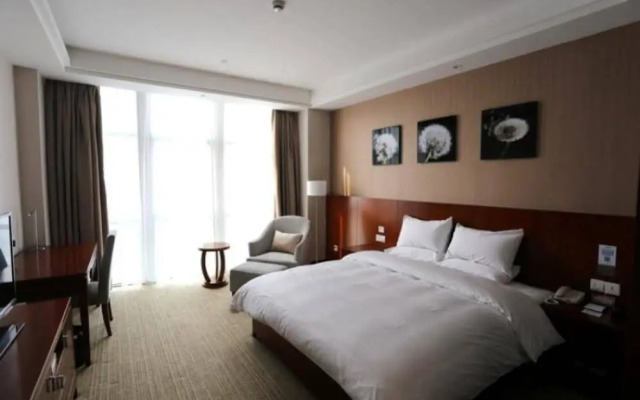 Starway Hotel