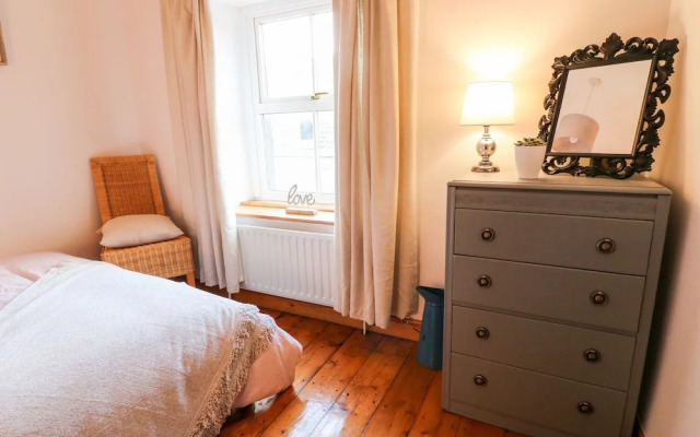 Hallbrook Cottage