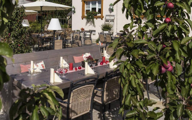 Zum Pflug Landgasthof Hotel