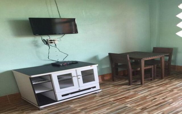 Lanta School Beach Resort