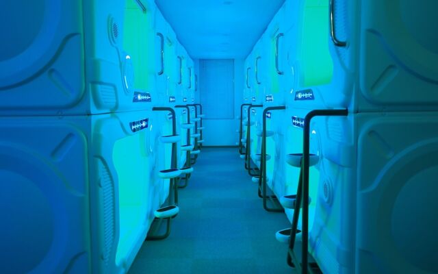 Moon Station Hotel Tokyo
