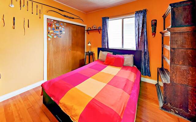 224 W Micheltorena Street House