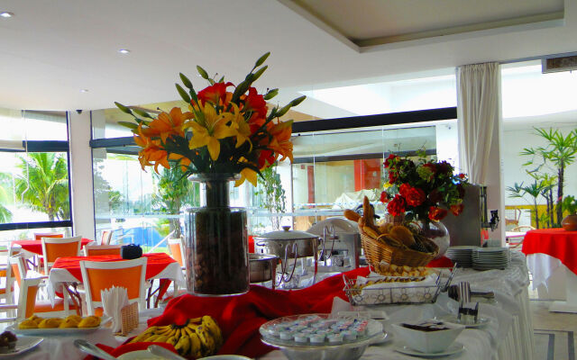 Ingleses Praia Hotel