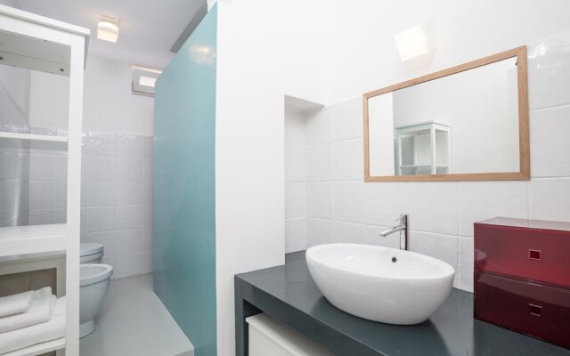 GGHH House Hotel