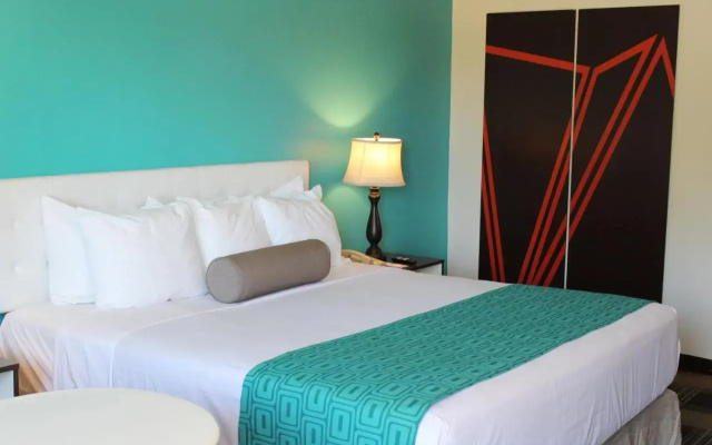 Howard Johnson Express Inn