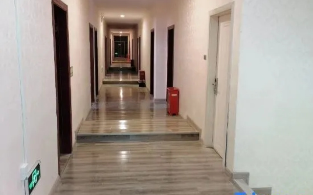 Yuan'an Land Hotel
