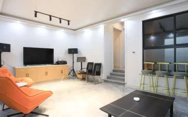 Dasu Holiday Villa (Chongming Dongtan Wetland Park)