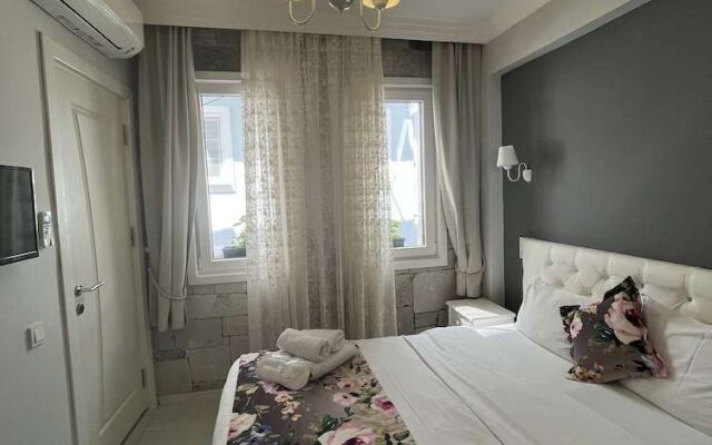 Ada Evi̇ Mu