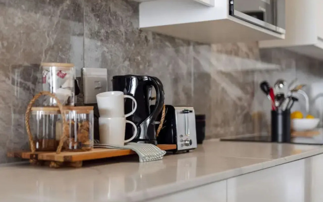 Sea-facing Apartment at Adelphi Galleria