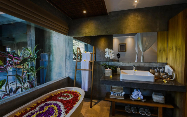 Purana Suite Ubud
