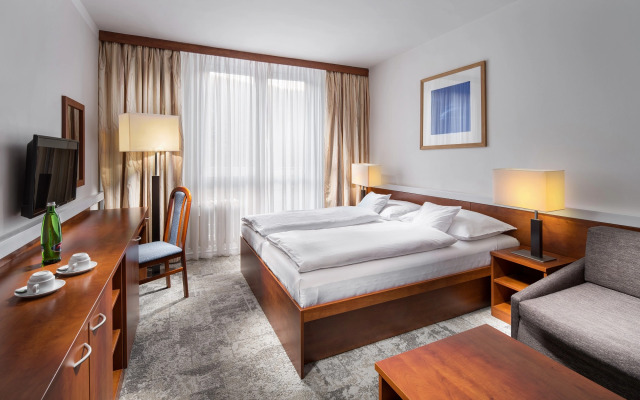 Pinia Hotel & Resort