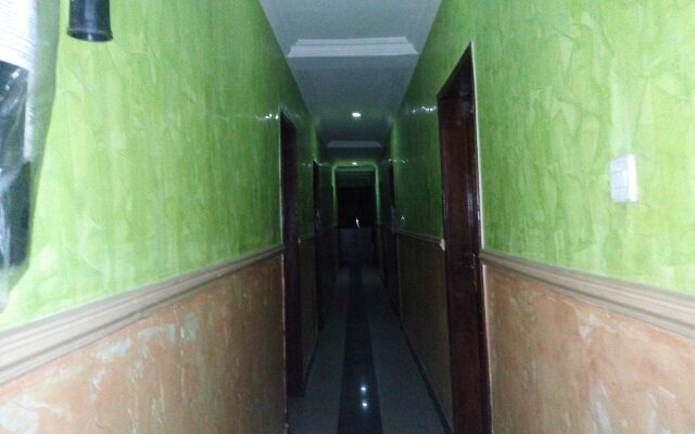 Solochus Hotel & Suites