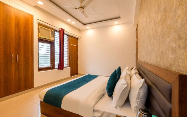 Hotel the classic inn noida sec 70