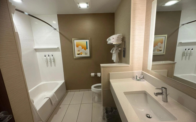 Fairfield Inn & Suites by Marriott Detroit Chesterfield