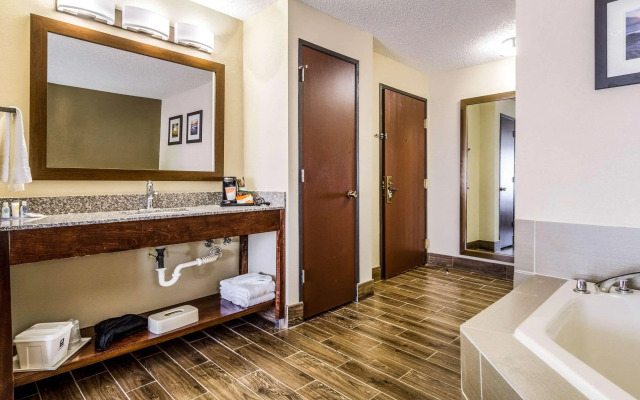 Comfort Inn Norwalk - Sandusky