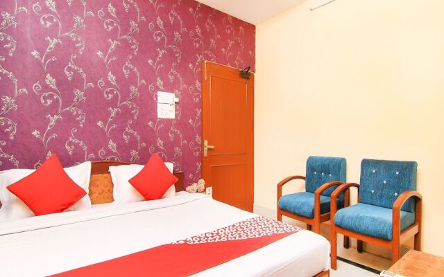 OYO 14932 Hotel Paradise