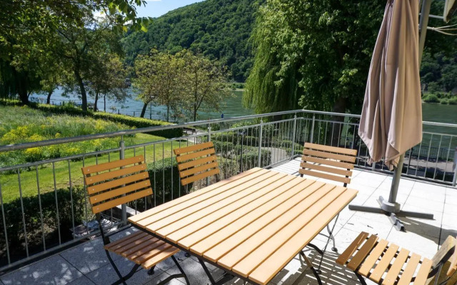 Rheinterrasse Wohnung 1