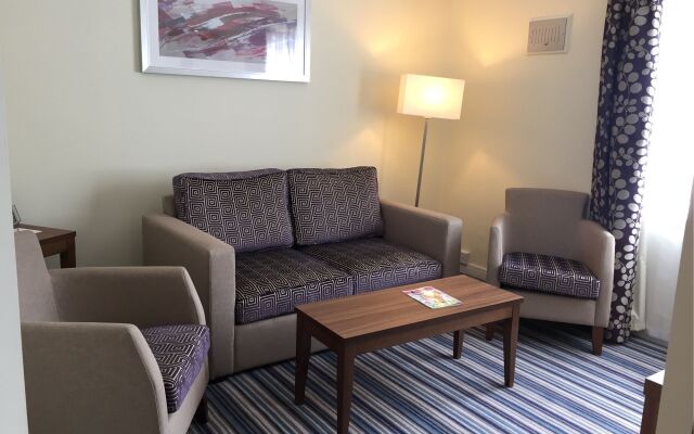 Holiday Inn Reading West by IHG