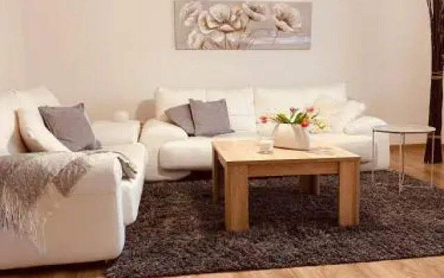 Trio Apartments