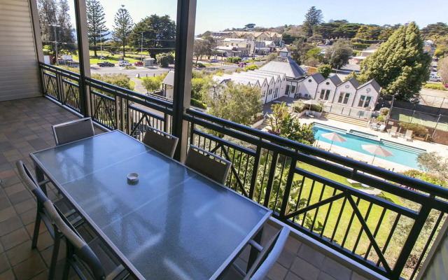 Portsea Village Resort