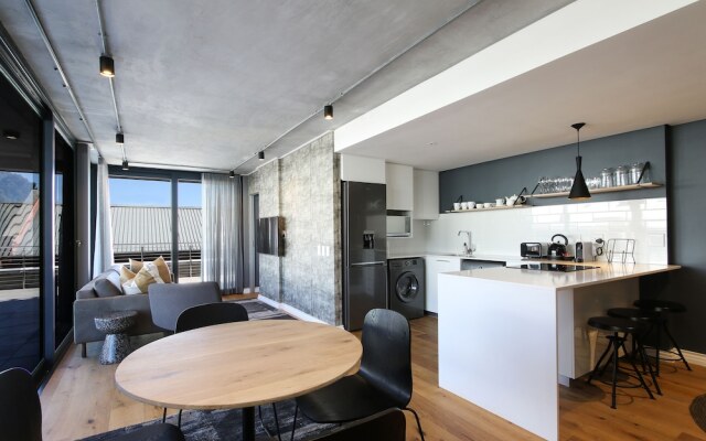 Urban Elephant At The Docklands