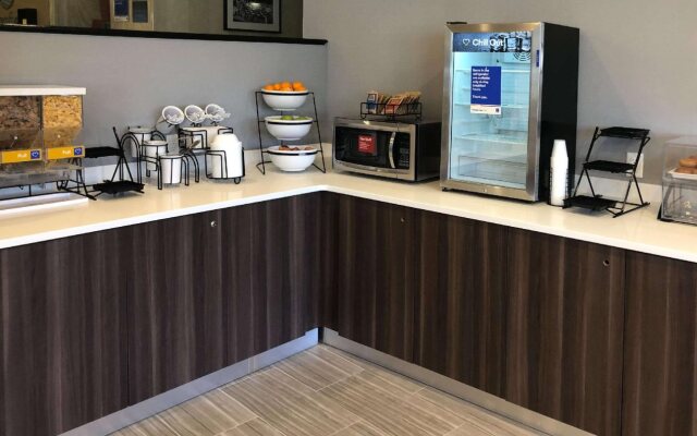 Best Western Paramus Hotel & Suites