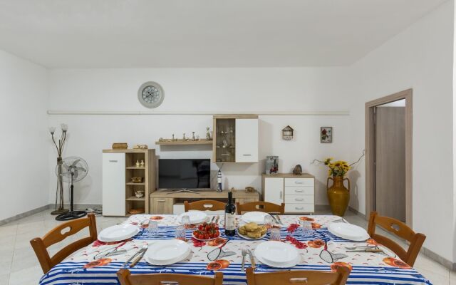 3827 Sabbiabianca - Aptm D by Barbarhouse