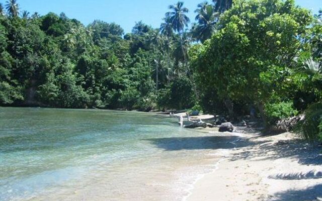 Dominica's Sea View Apartment