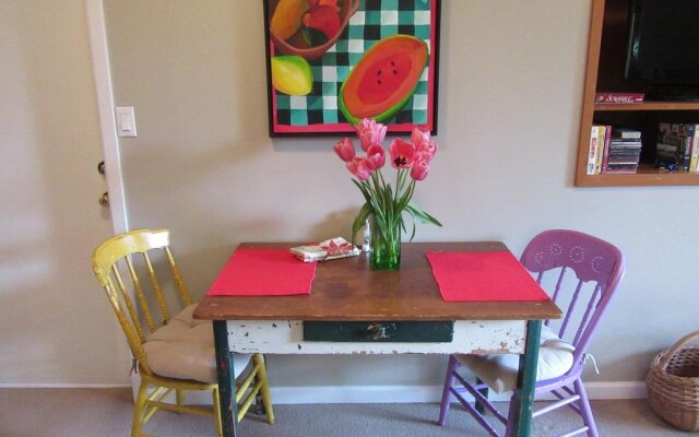 Holly Farm Vacation Suite