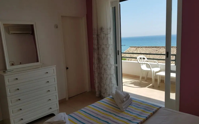 Menigos A2no.87 Seaview 2 Bedroom
