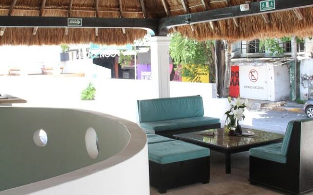 Tropical Casablanca Party Zone