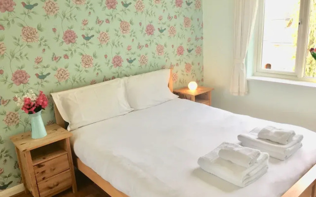 Apple Perch 2BR Flat-Free Parking