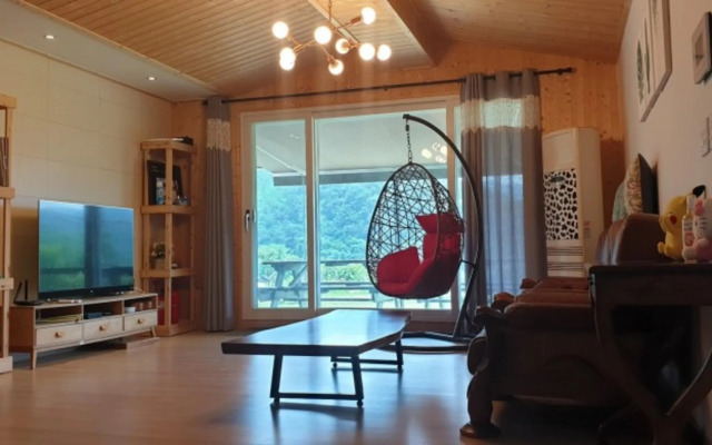 Pohang Haneulbyeoliyagi Pension