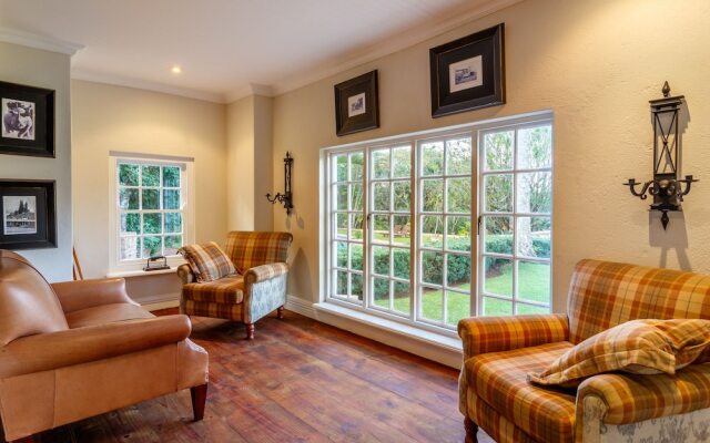 Blue Mountain Luxury Lodge