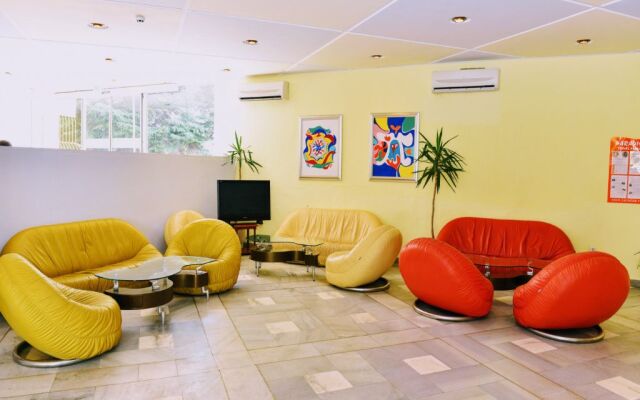 Hotel Compass