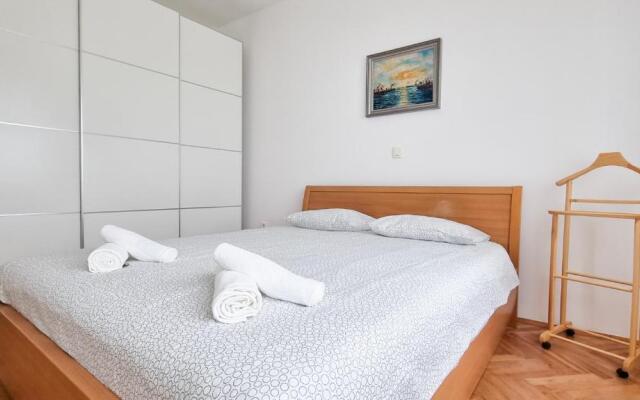 Opatija 10 Apartment with parking, 300m to the sea