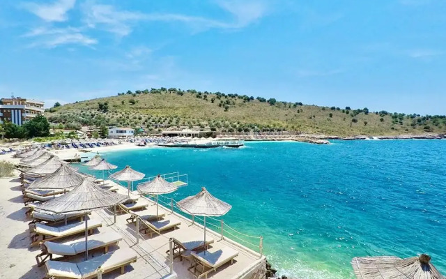 Villa Juna Beach