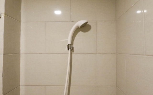 Best Studio Benson Apartment Connected to Pakuwon Mall next to Anderson – Bathroom – Surabaya