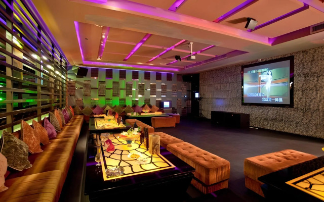 Chinflux Mandarin Hotel